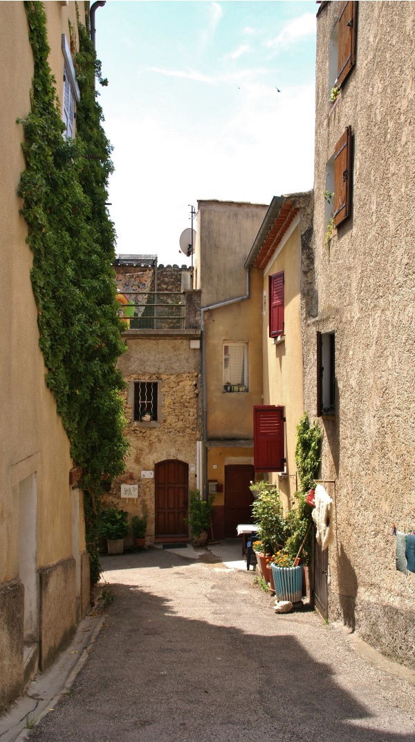 Photo Saint-Martin-de-Brômes - Le Village