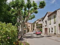 Photo paysage et monuments, Saint-Martin-de-Brômes - Le Village
