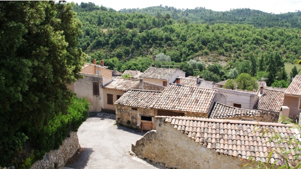 Photo Saint-Martin-de-Brômes - Le Village