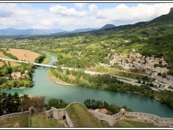 Photo paysage et monuments, Sisteron - Vue au Nord de la Citadelle sur les Hautes-Alpes.