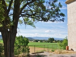 Photo paysage et monuments, Valensole - la commune le bar (04210)