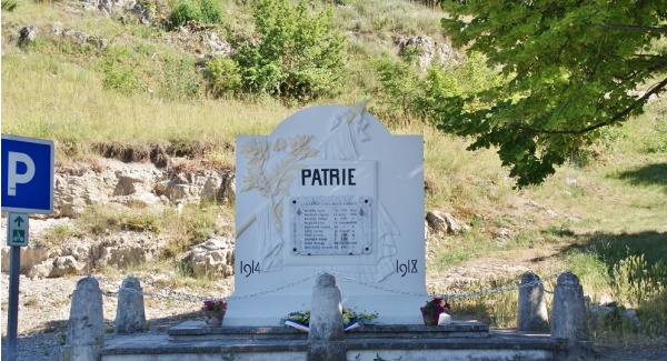 le monument aux morts