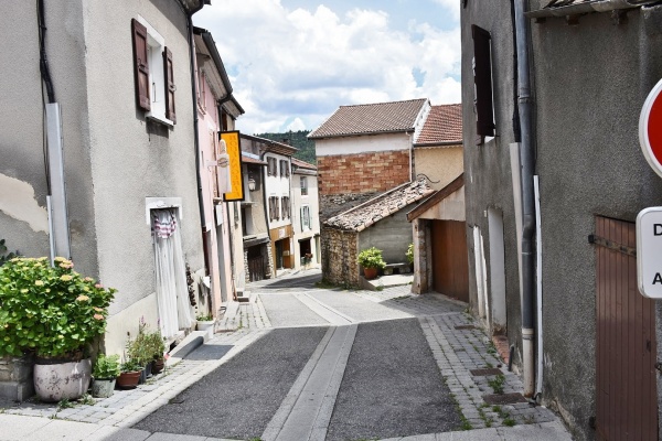 Photo Aspres-sur-Buëch - le Village