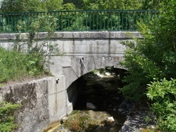 Photo paysage et monuments, Saint-Julien-en-Beauchêne - le Pont