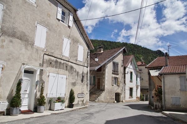 Photo Saint-Julien-en-Beauchêne - le Village