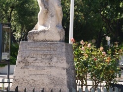 Photo paysage et monuments, Antibes - le monument aux morts