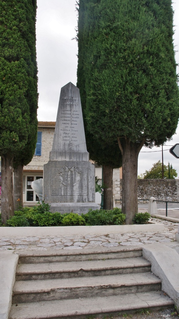 Photo La Colle-sur-Loup - le monument aux morts