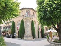 Photo paysage et monuments, Mougins - la mairie