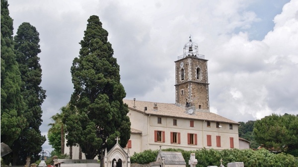 Photo Pégomas - église saint Pierre