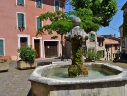 Photo paysage et monuments, Peymeinade - la fontaine