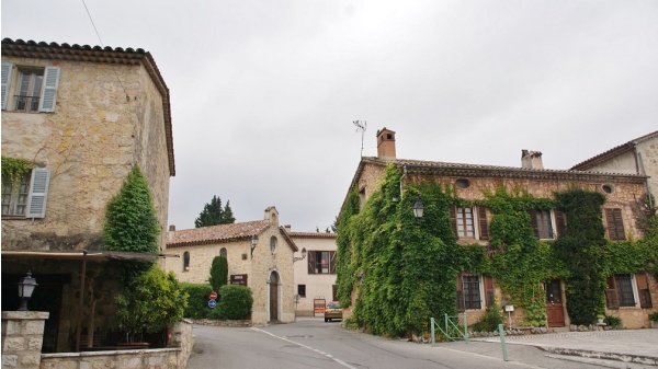 Photo Le Rouret - la commune