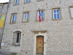 Photo paysage et monuments, Saint-Vallier-de-Thiey - la mairie