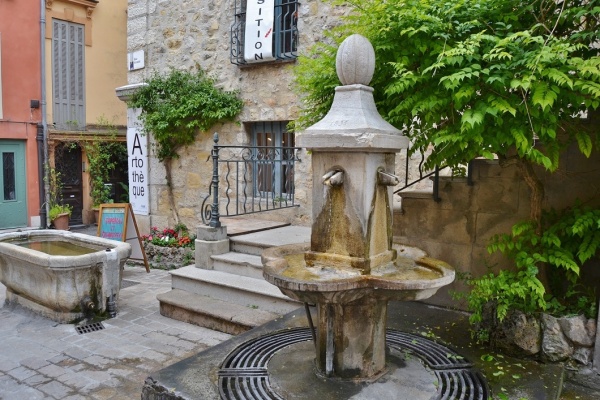 la fontaine