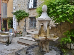 Photo paysage et monuments, Valbonne - la fontaine