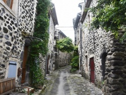 Photo paysage et monuments, Alba-la-Romaine - le village