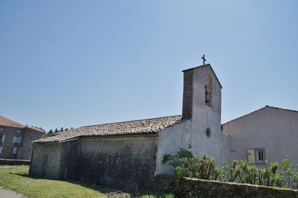 Photo Berzème - église saint Pierre