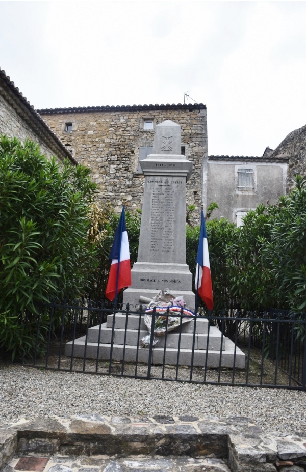 Photo Bessas - le monument Aux Morts