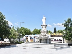 Photo paysage et monuments, Bourg-Saint-Andéol - la Fontaine