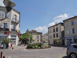 Photo paysage et monuments, Bourg-Saint-Andéol - le village