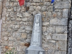 Photo paysage et monuments, Fons - le Monument Aux Morts