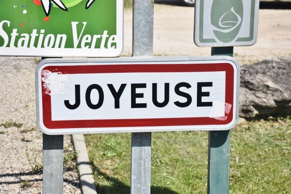 Photo Joyeuse - joeuse (07260)