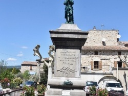 Photo paysage et monuments, Lablachère - le Monument Aux Morts