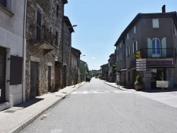 Photo paysage et monuments, Lablachère - le Village