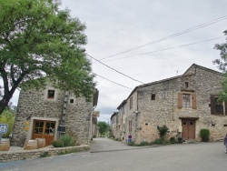 Photo paysage et monuments, Larnas - le Village