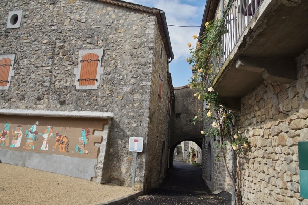 Photo Pradons - le Village