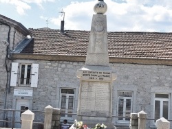 Photo paysage et monuments, Ruoms - le Monument Aux Morts