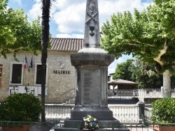 Photo paysage et monuments, Saint-Alban-Auriolles - le Monument Aux Morts