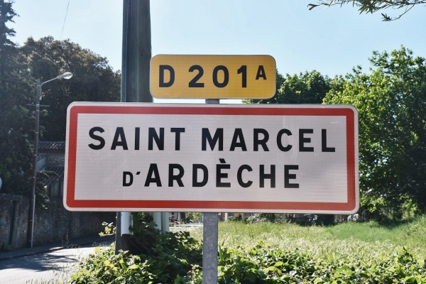 Photo Saint-Marcel-d'Ardèche - Saint Marcel d’Ardèche (07700)