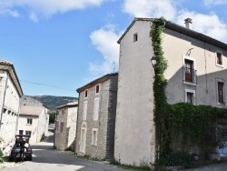 Photo paysage et monuments, Saint-Remèze - le village