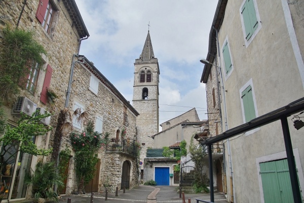 Photo Vallon-Pont-d'Arc - église saint saturnin