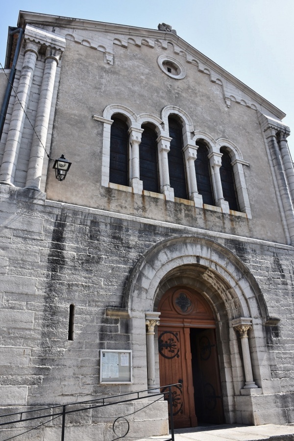 Photo Villeneuve-de-Berg - église Saint Louis