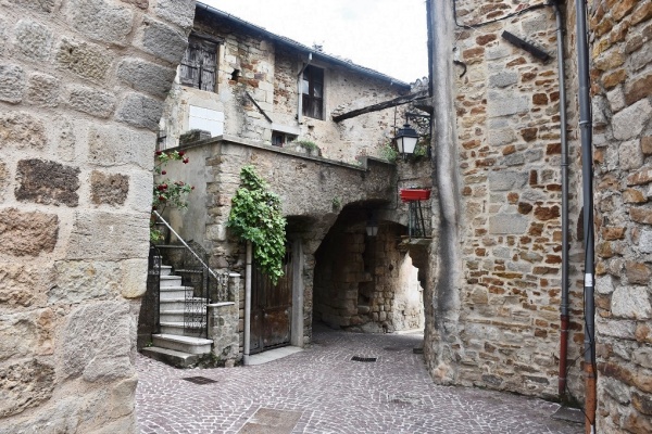 Photo Vinezac - le Village