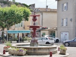 Photo paysage et monuments, Viviers - la fontaine