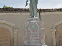 Photo paysage et monuments, Viviers - le monument aux morts