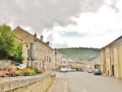 Photo paysage et monuments, Angecourt - La Commune