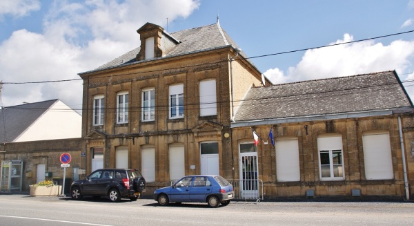 Photo Les Ayvelles - La Mairie