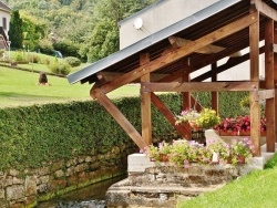 Photo paysage et monuments, Balaives-et-Butz - Le Lavoir