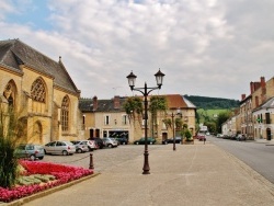 Photo paysage et monuments, Donchery - La Commune