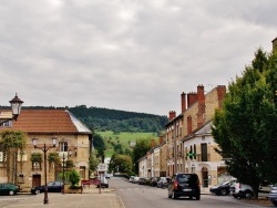 Photo paysage et monuments, Donchery - La Commune
