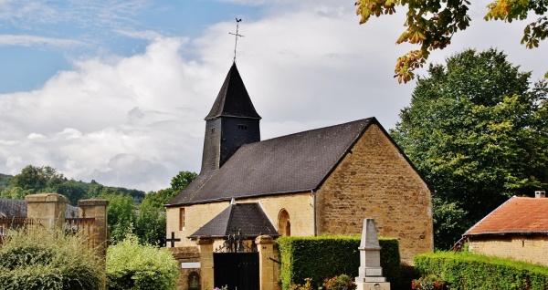 Photo Étrépigny - L'église