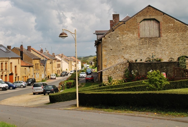 Photo Étrépigny - La Commune