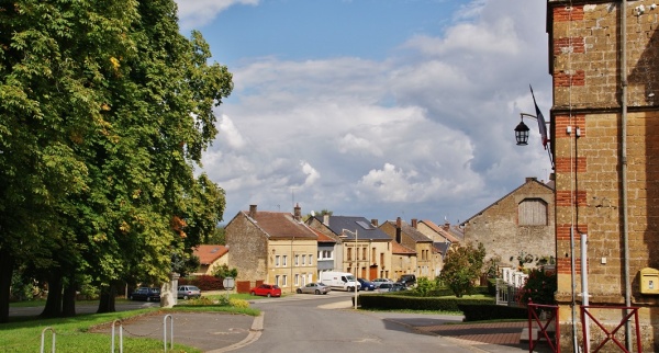 Photo Étrépigny - La Commune