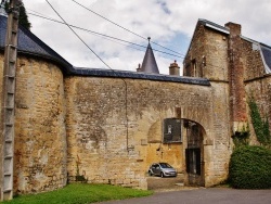 Photo paysage et monuments, Flize - Le Château