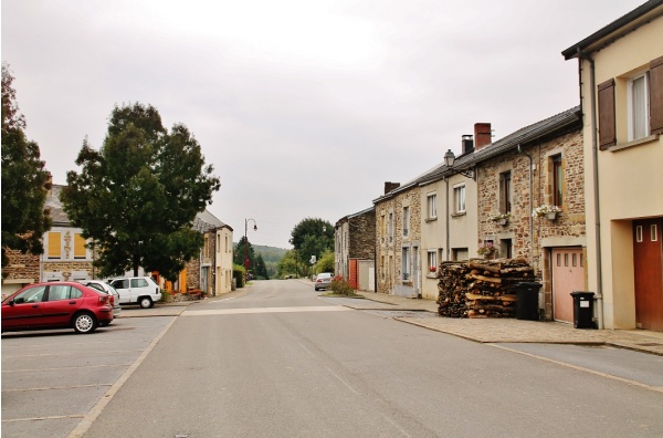 Photo Les Mazures - La Commune