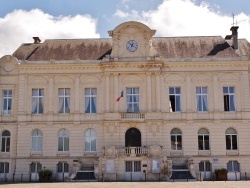 Photo paysage et monuments, Nouzonville - La Mairie