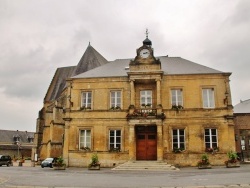 Photo paysage et monuments, Renwez - La Mairie